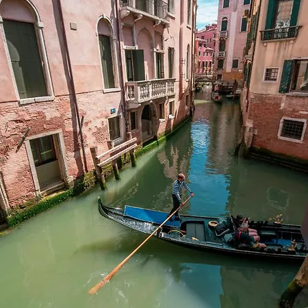San Marco Boutique By Wonderful Italy-2